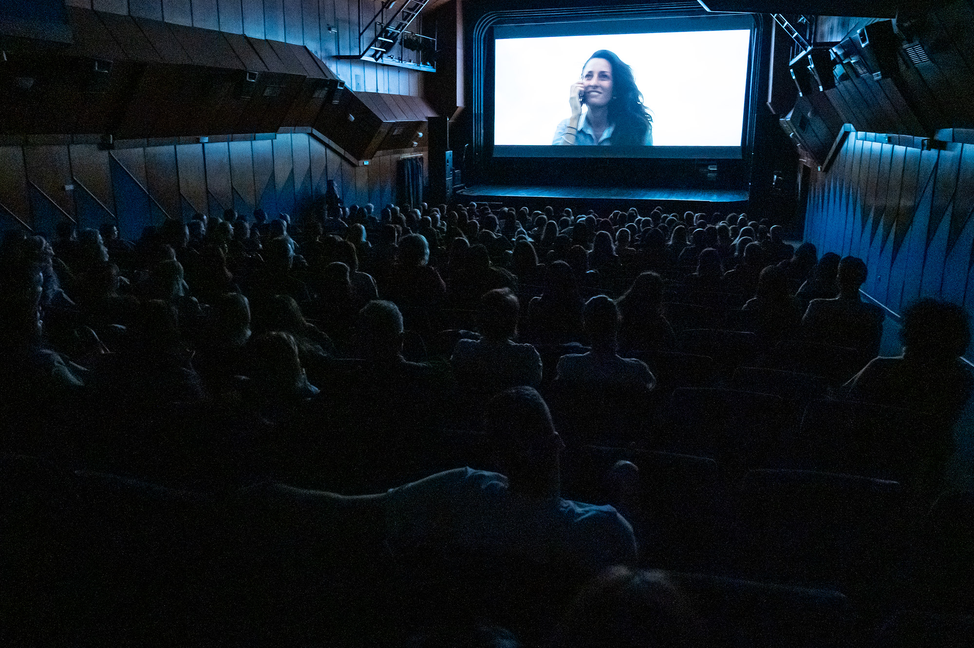 OTVORENA DIGITALIZOVANA BIOSKOPSKA SALA KIC-a ,,BUDO TOMOVIĆ”